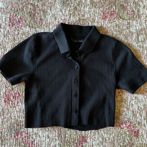 Abercrombie & Fitch cropped button up top